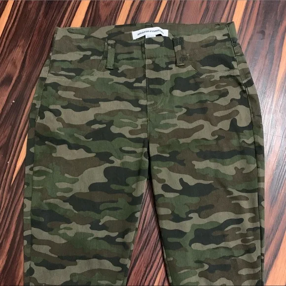 AMAZON ESSENTIALS Women’s Olive Camo Pull-On Knit Jegging Pants S Short - Picture 6 of 15